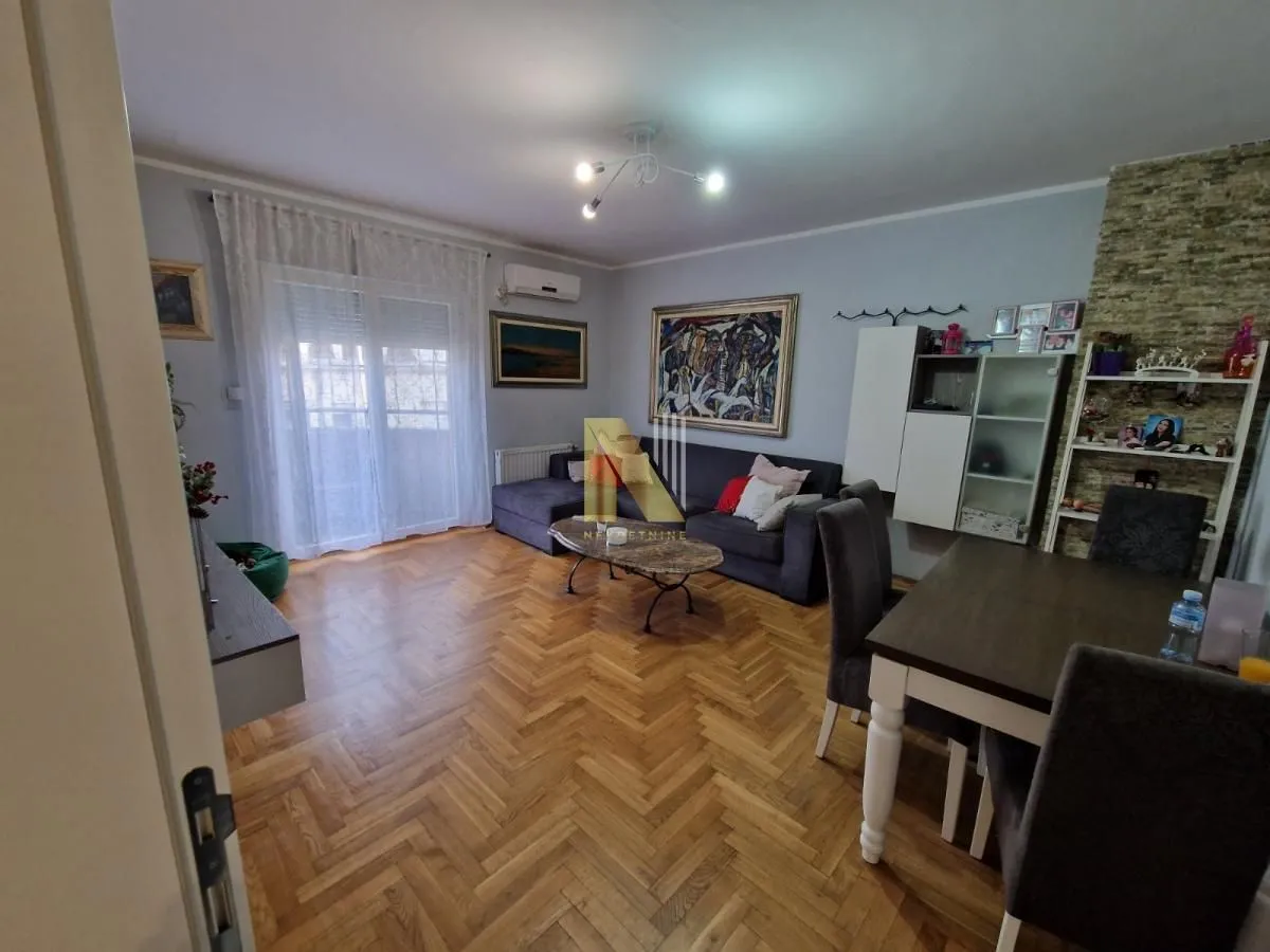 Prodaja, trosoban stan, 74m², Podbara, Novi Sad Sve Podlokacije