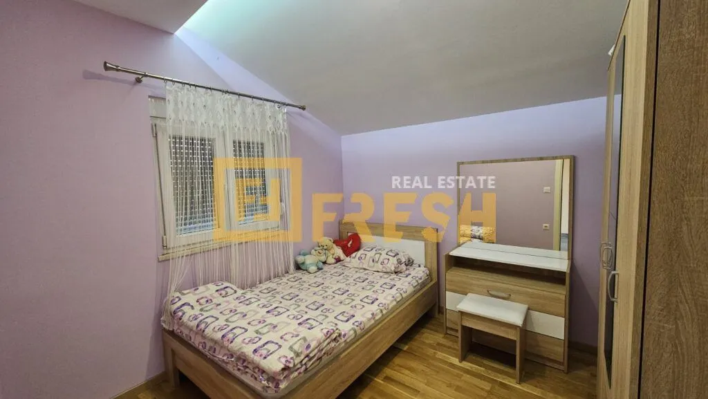 Prodaja, kuća, 216m², Danilovgrad, Crna Gora