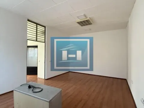 Sale, office space, 66m², Centar, Ćuprija - image 10