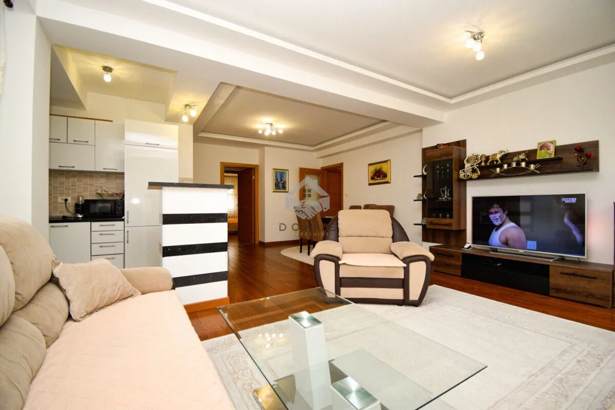 Izdavanje, trosoban stan, 80m², Ljubović, Podgorica
