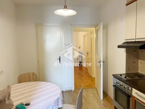 Izdavanje, dvosoban stan, 55m², Stari Grad, Beograd - image 8