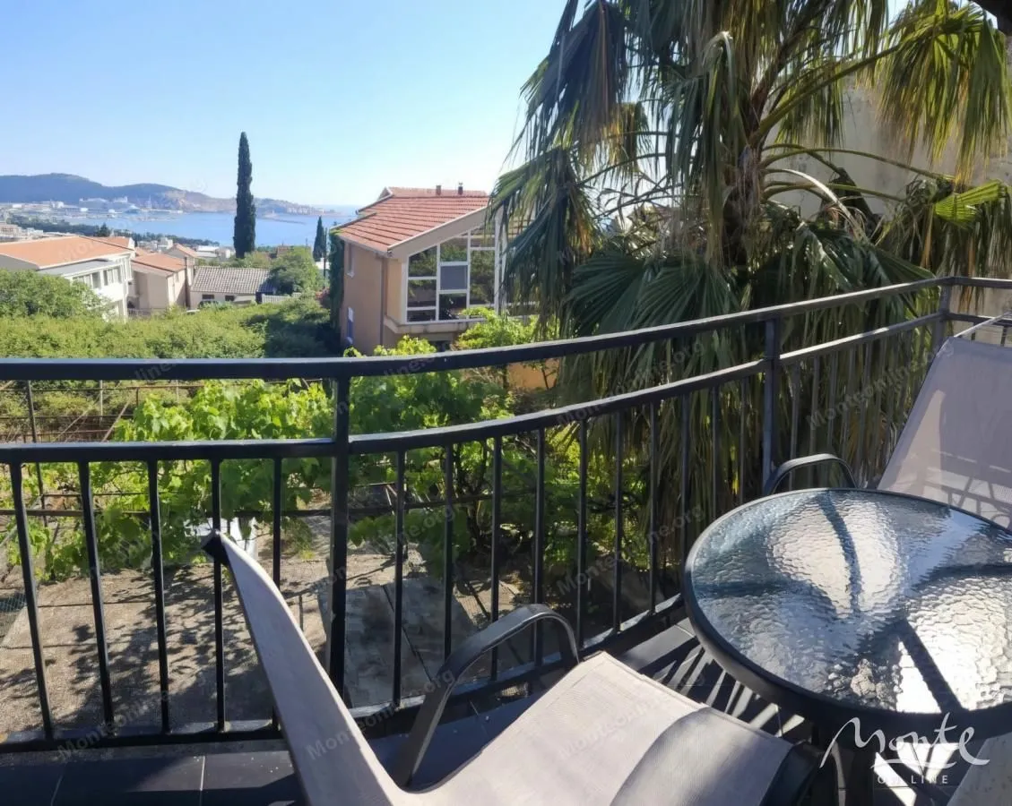 Prodaja, dvosoban stan, 42m², Šušanj, Bar