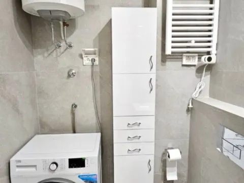 Izdavanje, jednosoban stan, 53m², Central Point, Podgorica - image 11