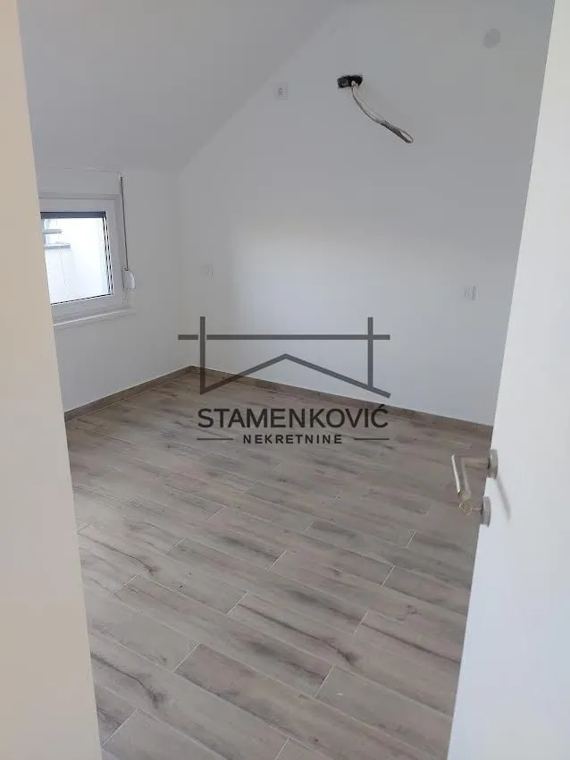 Prodaja, trosoban stan, 86m², Veternička rampa, Novi Sad Sve Podlokacije