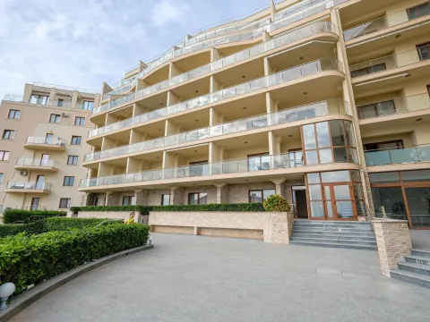Sale, two bedroom apartment, 87m², Bečići, Budva - image 13