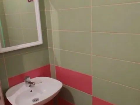 Izdavanje, dvosoban stan, 90m², Stari Aerodrom, Podgorica - image 12