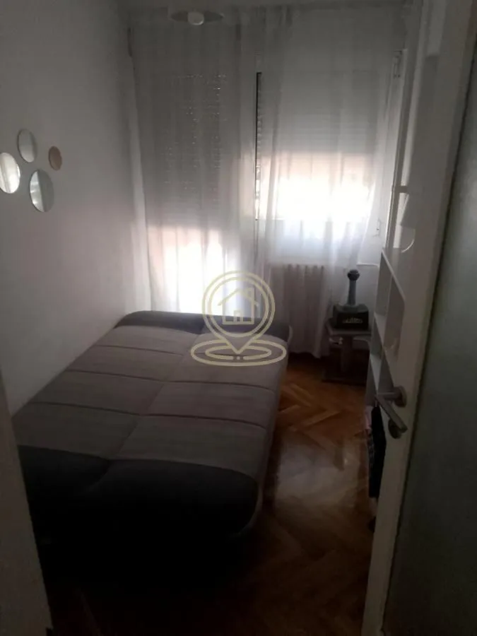 Izdavanje, trosoban stan, 78m², Južni Bulevar, Vračar Sve Podlokacije