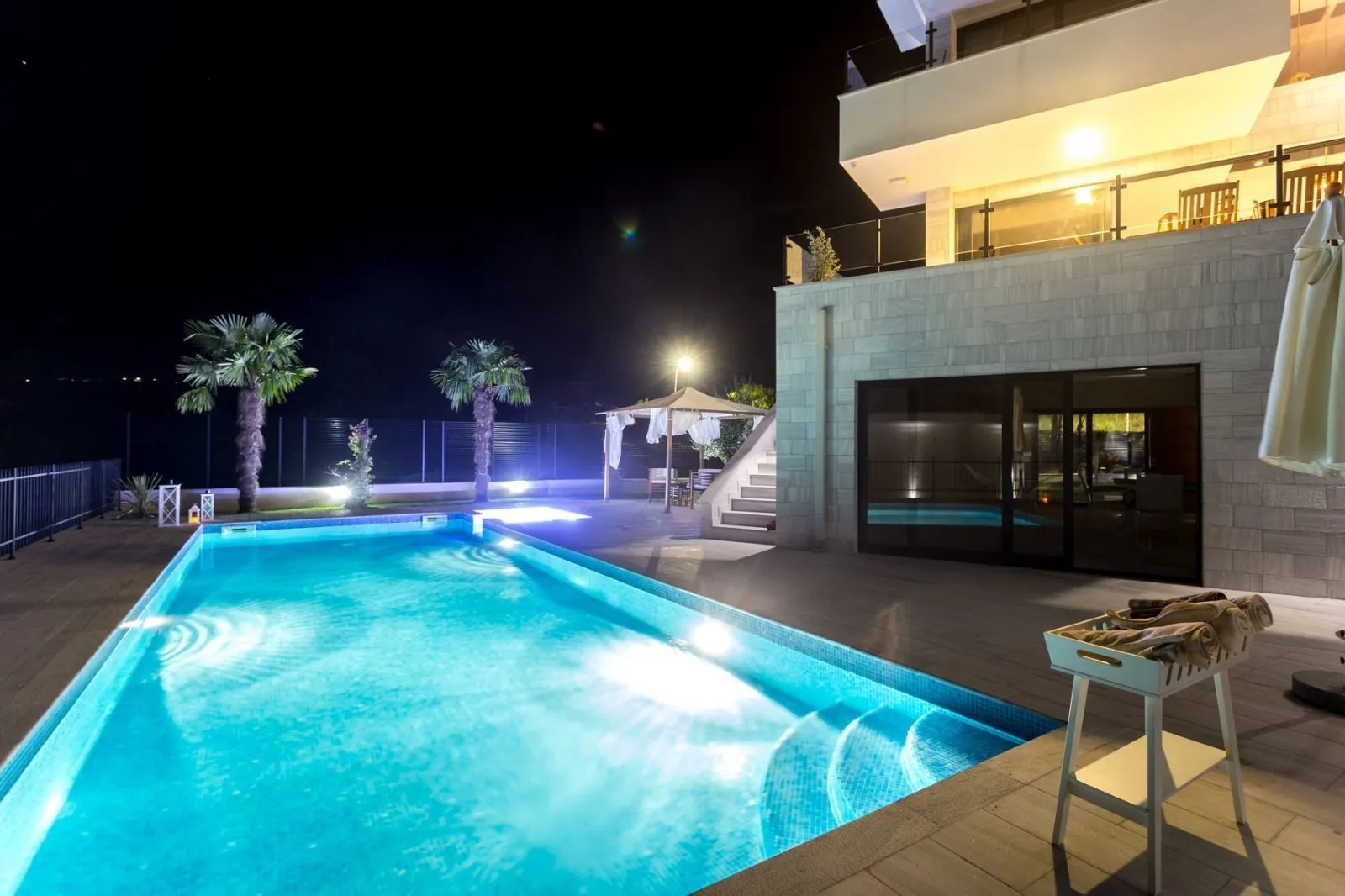 Prodaja, kuća, 360m², Đenovići, Herceg Novi