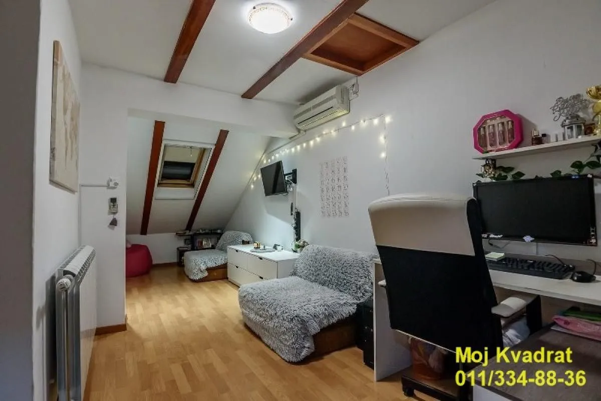 Sale, four bedroom apartment, 105m², Stari Grad, Beograd
