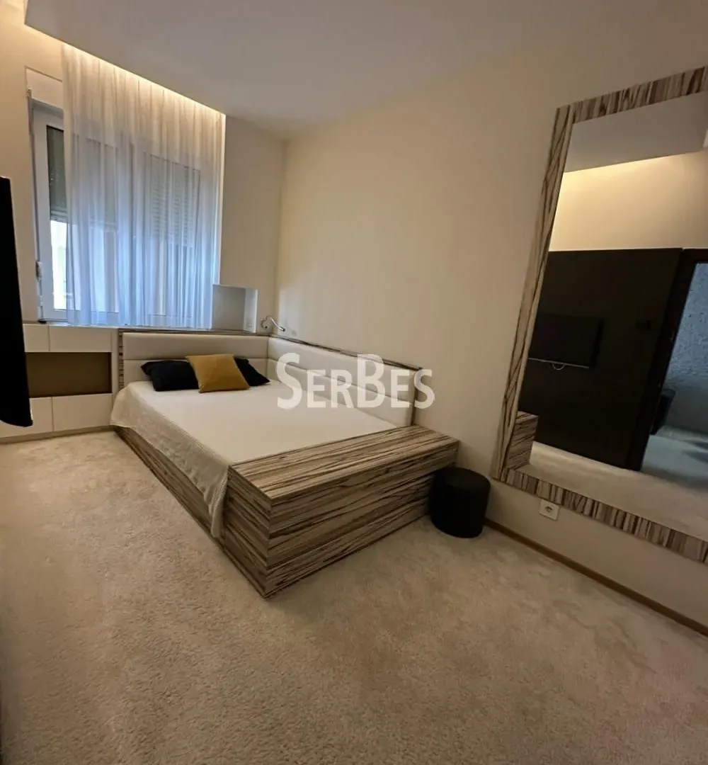Izdavanje, dvosoban stan, 50m², Bulevar Oslobodjenja, Novi Sad Sve Podlokacije