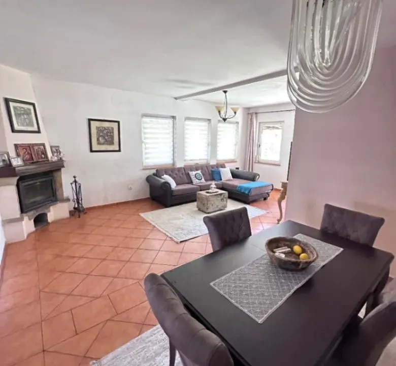 Rent, house, 120m², Tološi, Podgorica