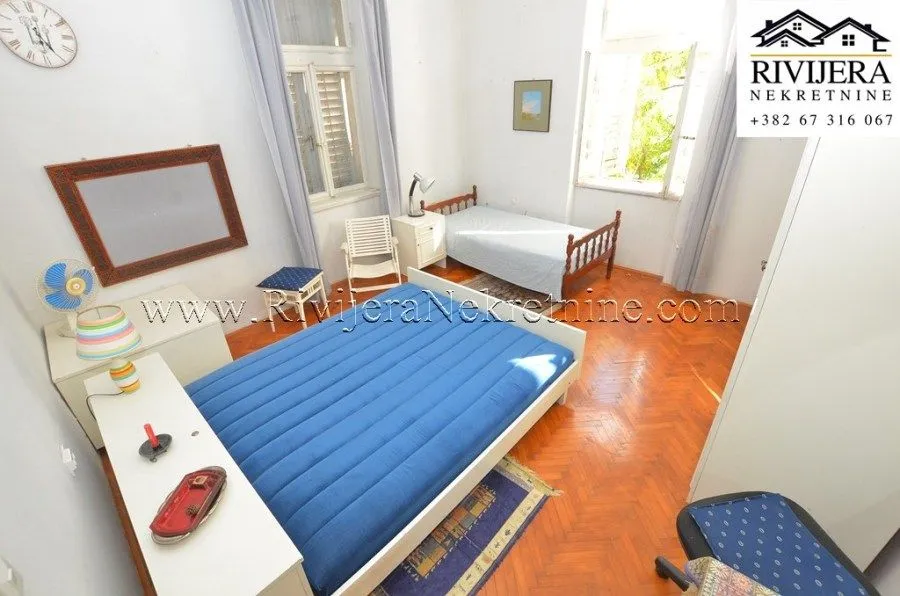 Prodaja, četvorosoban stan, 146m², Centar, Herceg Novi