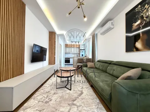 Izdavanje, jednosoban stan, 45m², Pobrežje, Podgorica - image 4