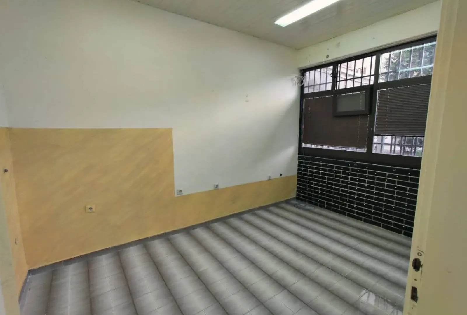 Sale, office space, 36m², Lepa Kata, Podgorica