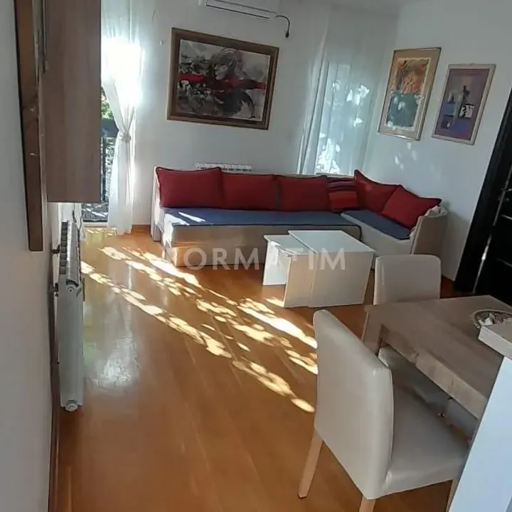 Izdavanje, jednosoban stan, 45m², Lekino Brdo, Voždovac Sve Podlokacije