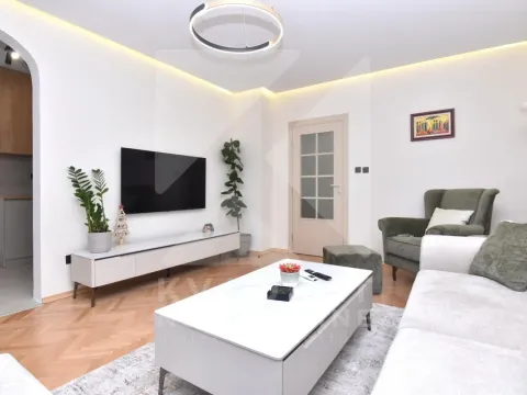 Rent, three bedroom apartment, 105m², Preko Morače, Podgorica - image 2