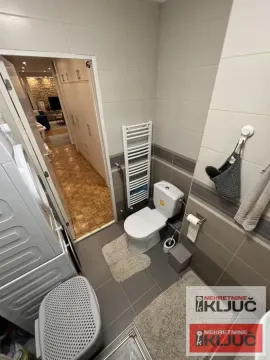 Prodaja, trosoban stan, 80m², Liman 4, Novi Sad Sve Podlokacije - image 18