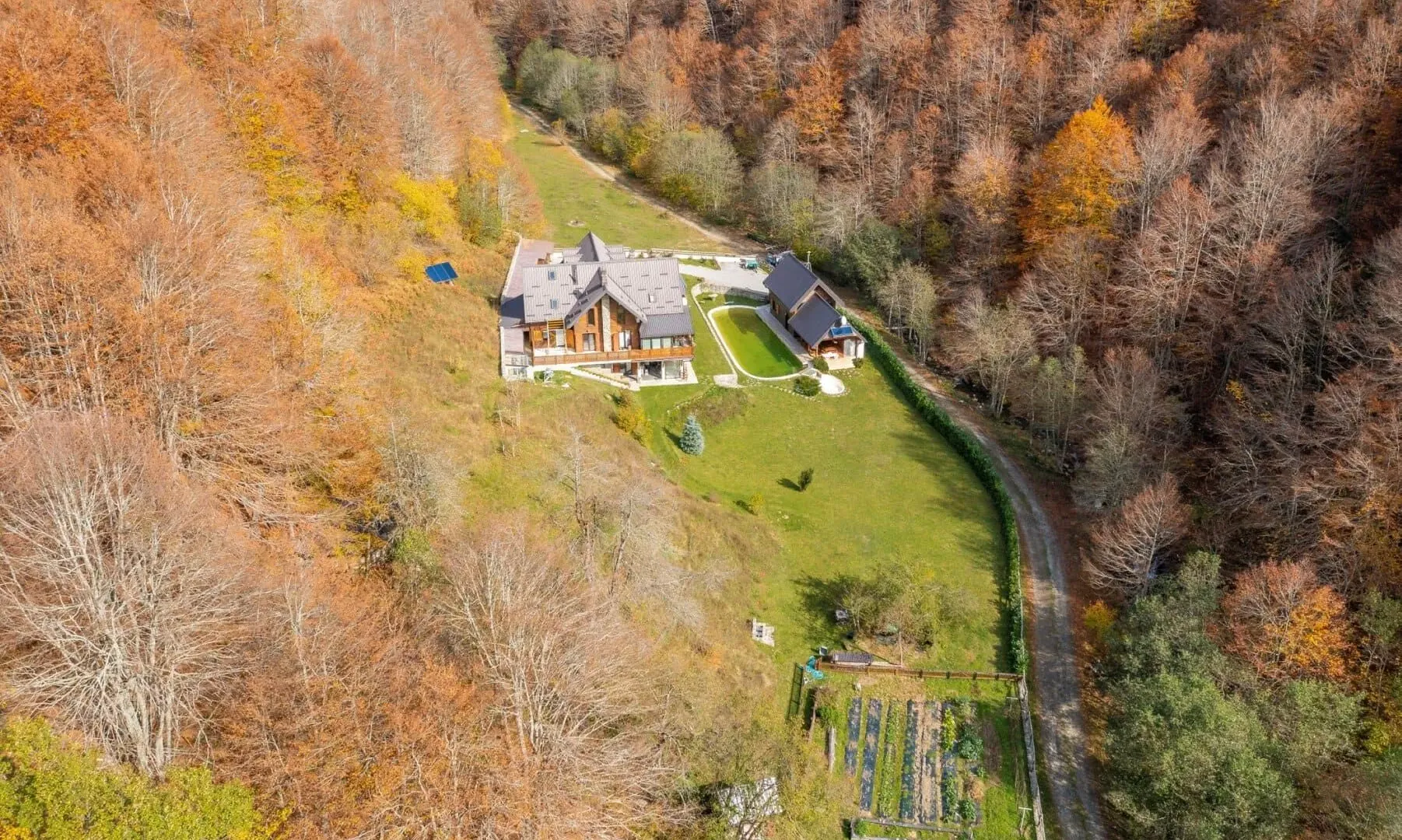 Prodaja, kuća, 550m², Podgorica, Crna Gora
