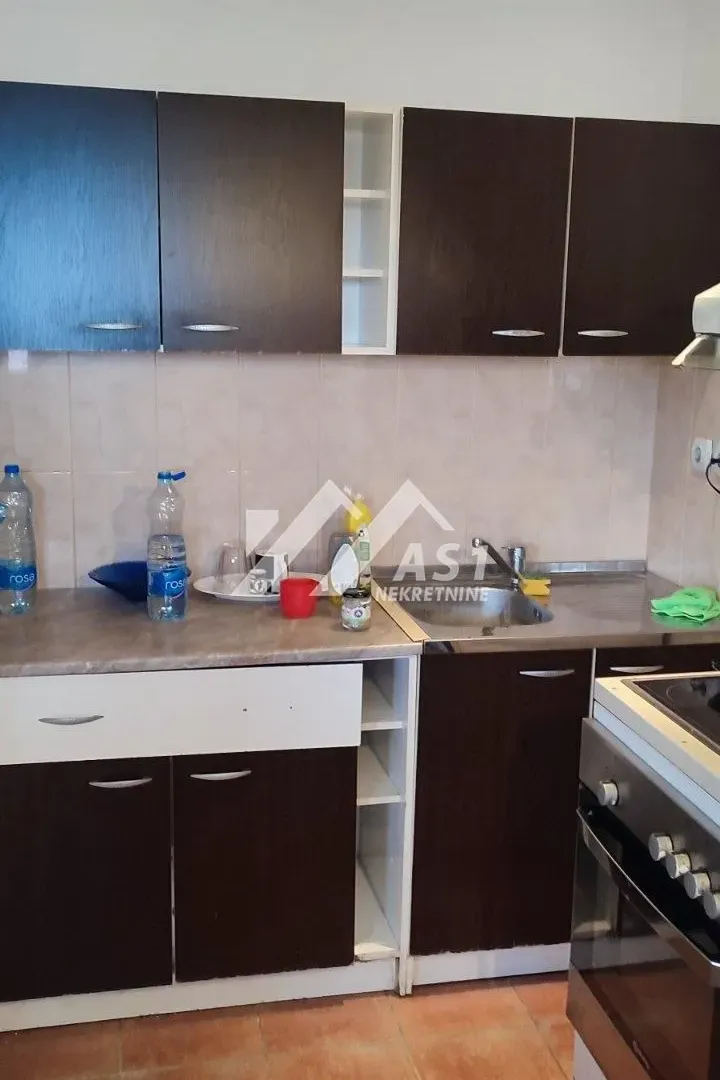 Izdavanje, dvosoban stan, 40m², Adice, Novi Sad Sve Podlokacije