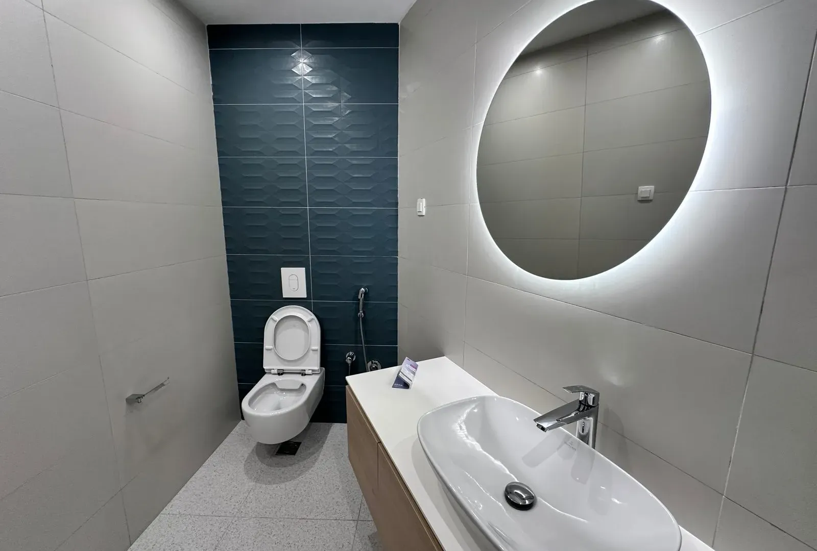 Sale, one bedroom apartment, 54m², Bečići, Budva