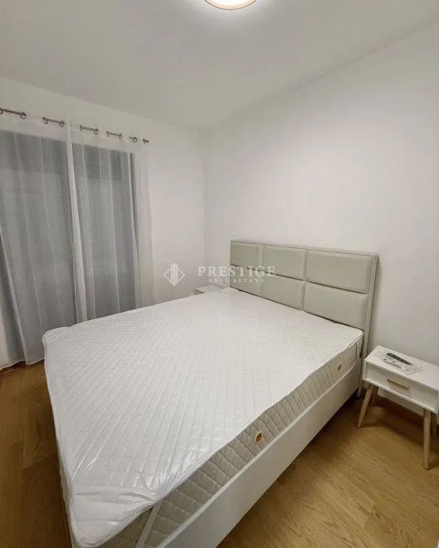 Izdavanje, jednosoban stan, 46m², City Kvart, Podgorica