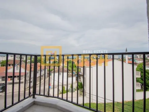 Prodaja, trosoban stan, 102m², Stara Varoš, Podgorica - image 9