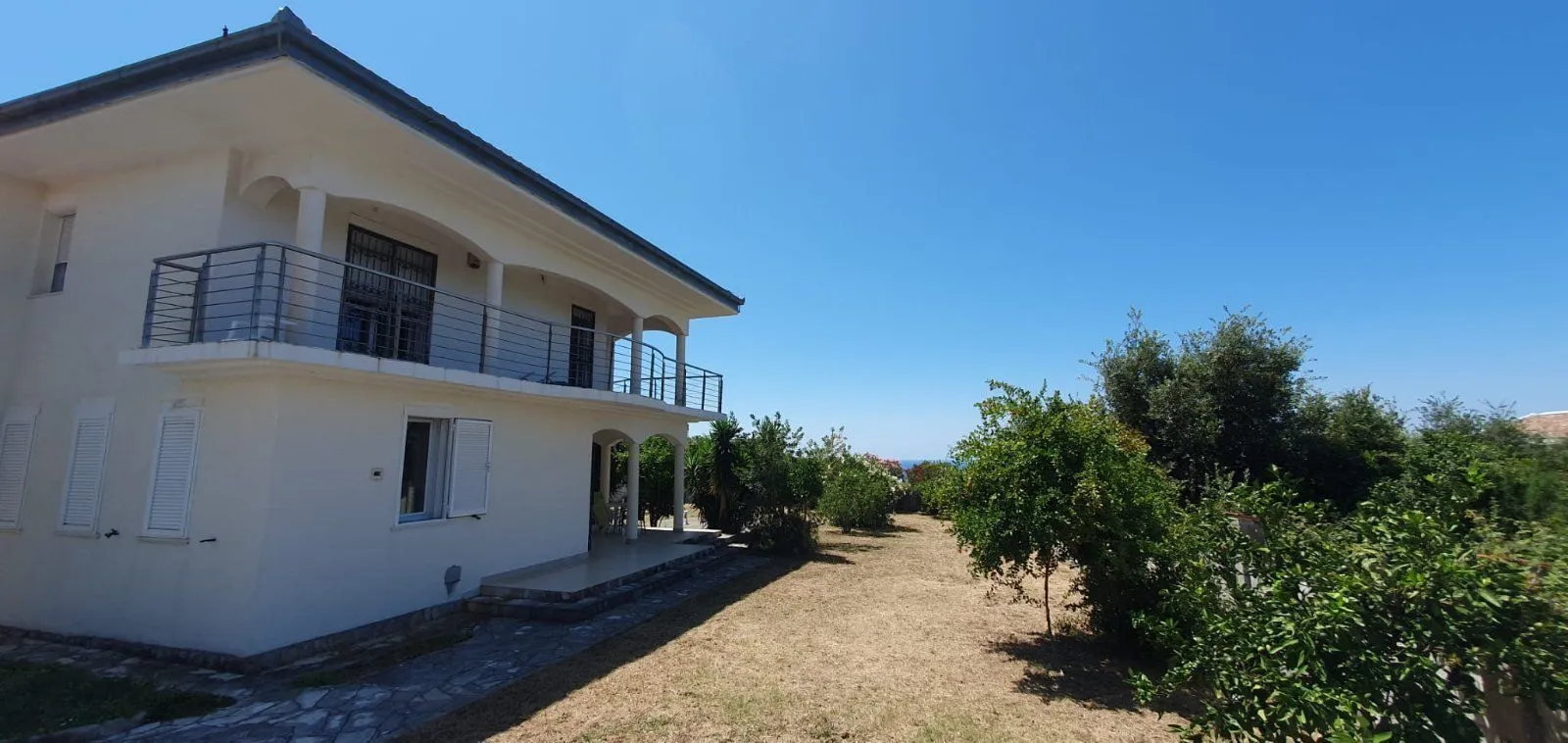 Izdavanje, kuća, 180m², Krimovica, Kotor