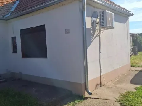 Prodaja, kuća, 113m², Farkaždin, Zrenjanin - image 4