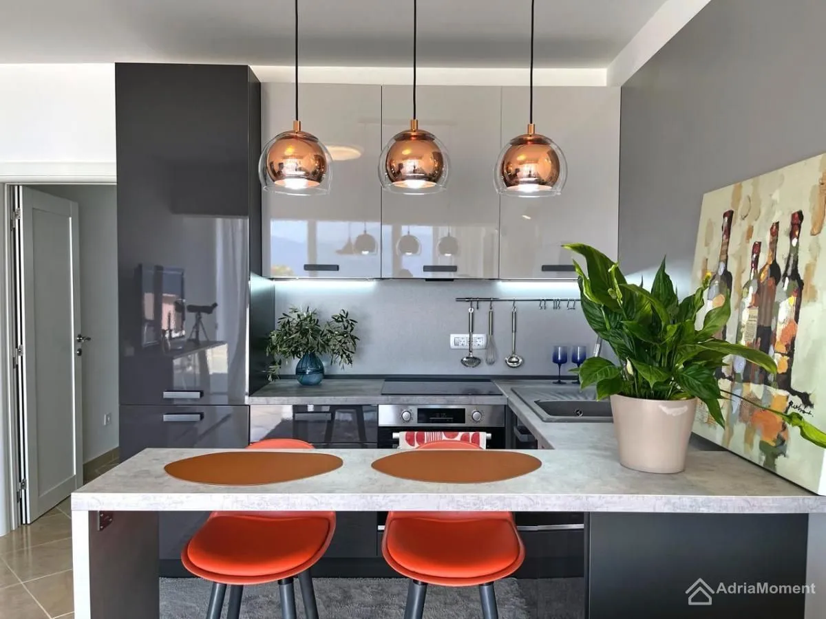 Prodaja, kuća, 118m², Krašići, Tivat