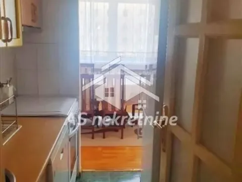 Izdavanje, trosoban stan, 70m², Novi Beograd Blok 33, Novi Beograd Sve Podlokacije - image 3