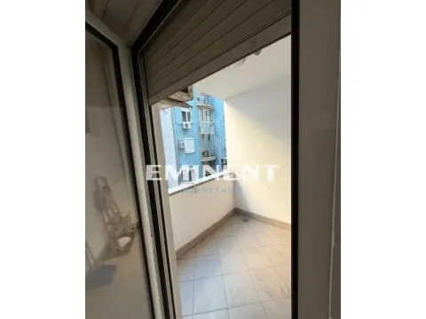 Izdavanje, stan, 40m², Đeram Pijaca, Beograd - image 13