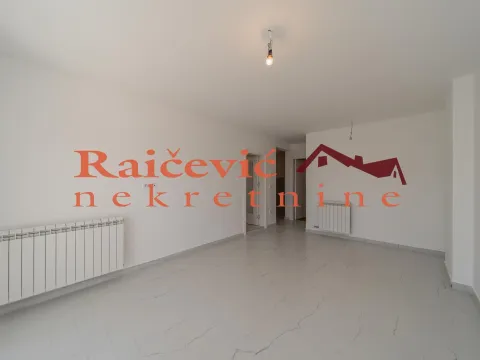 Prodaja, trosoban stan, 81m², Grocka, Beograd - image 3