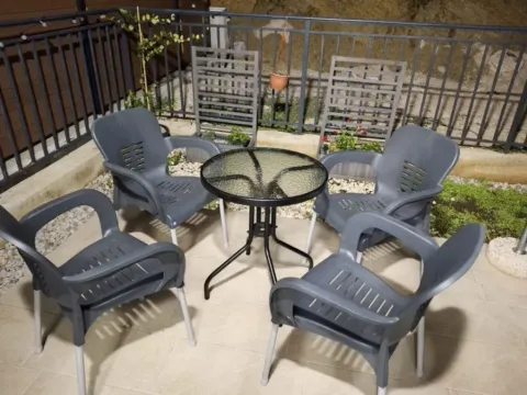 Izdavanje, jednosoban stan, 30m², Dobrota, Kotor - image 5