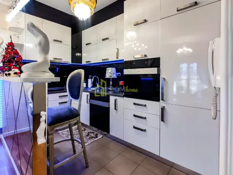 Izdavanje, jednosoban stan, 55m², City Kvart, Podgorica - image 11