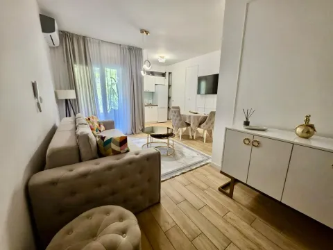 Sale, one bedroom apartment, 31m², Bijeli Do, Budva - image 1