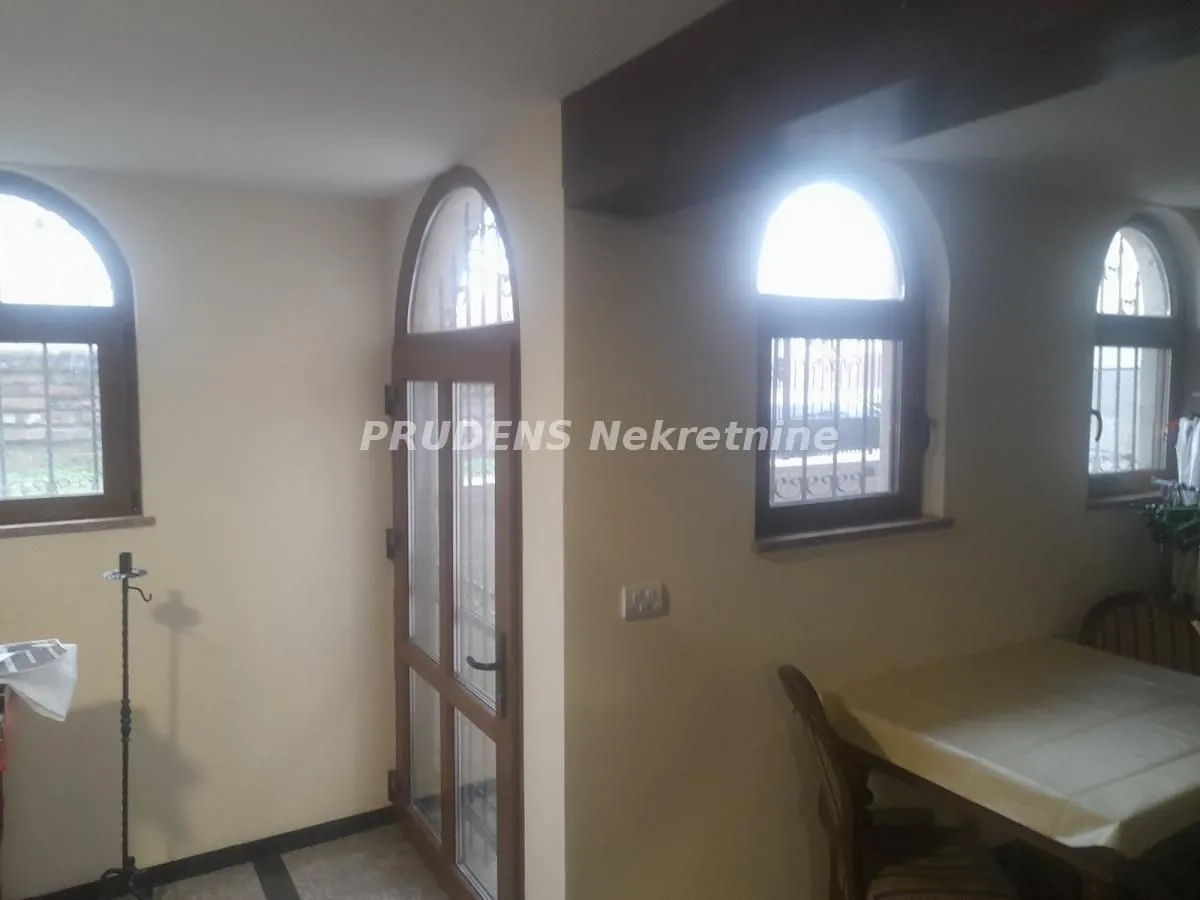 Sale, house, 190m², Surčin, Beograd