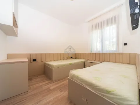 Izdavanje, dvosoban stan, 64m², Zabjelo, Podgorica - image 10