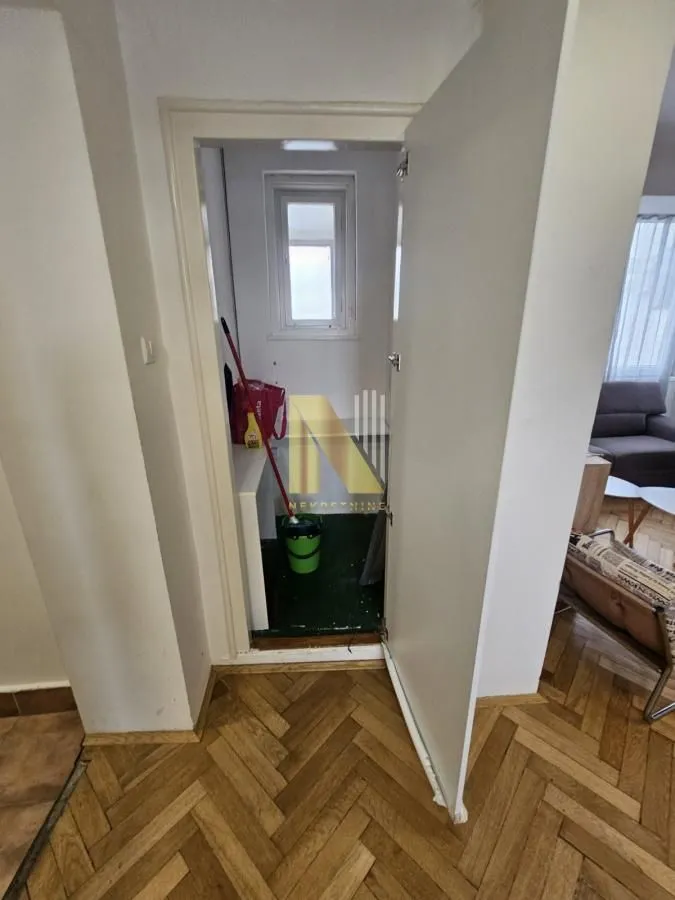 Prodaja, dvosoban stan, 48m², Stari grad, Novi Sad