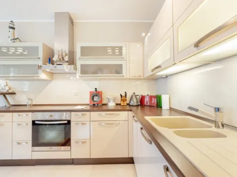 Sale, two bedroom apartment, 100m², Stoliv, Kotor - image 14