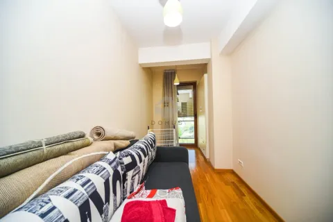Izdavanje, trosoban stan, 95m², Preko Morače, Podgorica - image 9