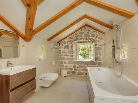 Prodaja, kuća, 800m², Prčanj, Kotor - image 35