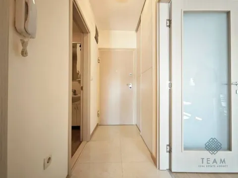 Prodaja, jednosoban stan, 46m², City Kvart, Podgorica - image 11