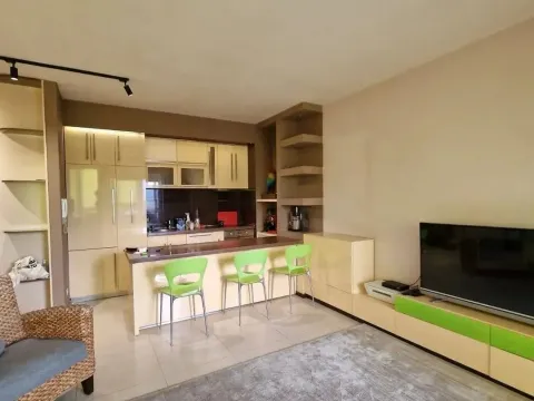 Rent, one bedroom apartment, 73m², City Kvart, Podgorica - image 2