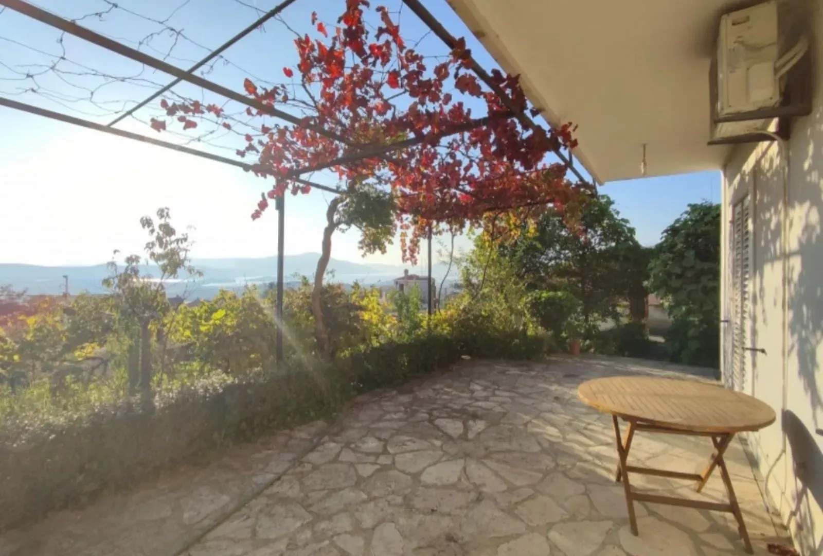 Rent, two bedroom apartment, 80m², Kavač, Kotor