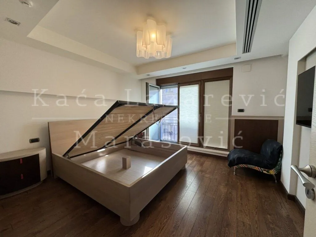 Sale, apartment, 174m², Vračar Hram, Vračar Sve Podlokacije