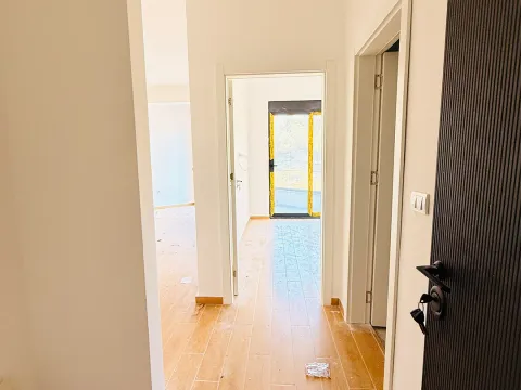 Prodaja, jednosoban stan, 47m², Pinješ, Ulcinj - image 2