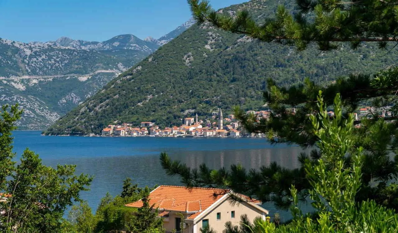 Prodaja, kuća, 278m², Stoliv, Kotor