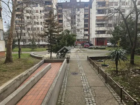 Sale, two bedroom apartment, 56m², Novi Beograd Blok 61, Novi Beograd Sve Podlokacije - image 12