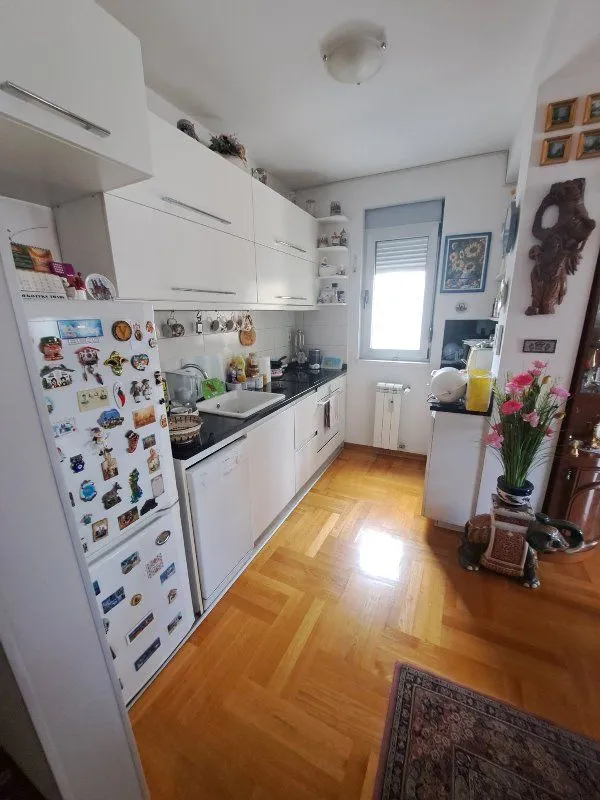 Prodaja, trosoban stan, 70m², Zvezdara Sve Podlokacije, Beograd