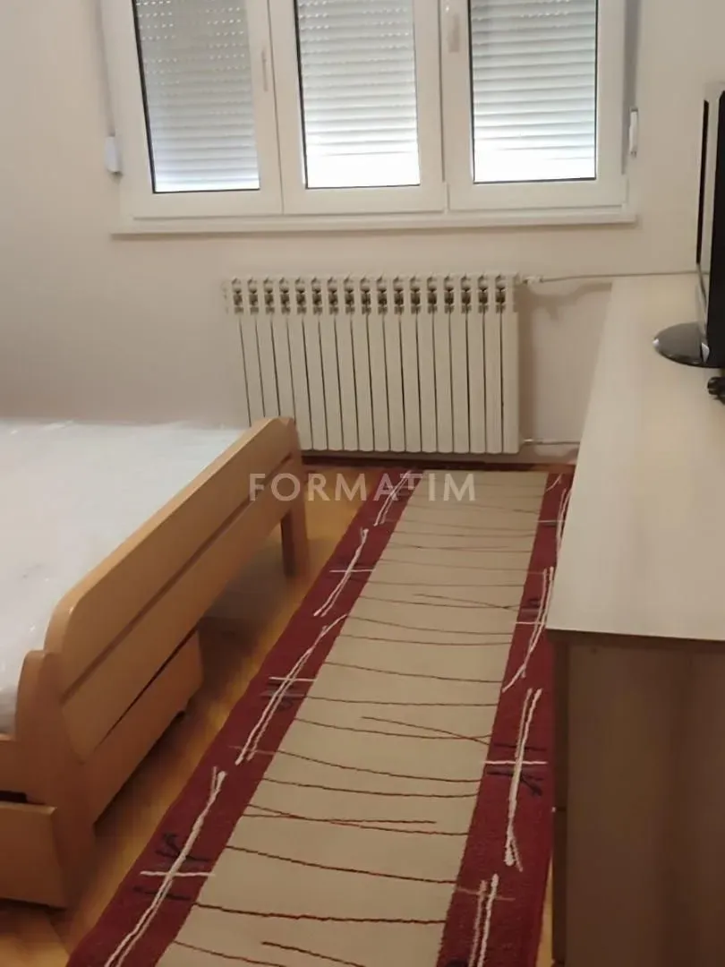 Rent, four bedroom apartment, 90m², Čukarica, Beograd